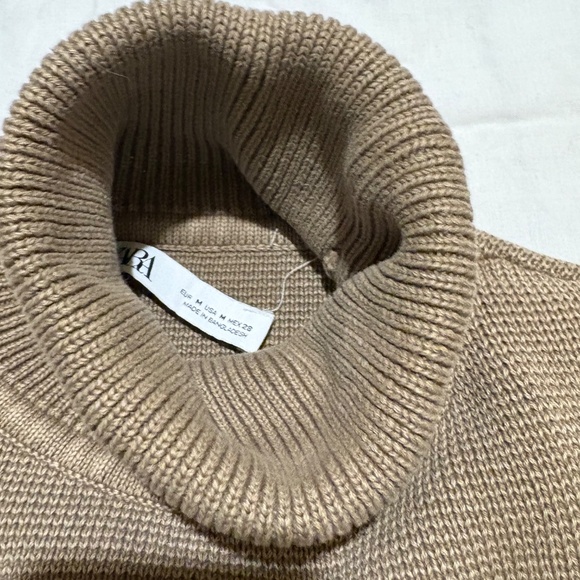 Zara Ultra-Cropped Knit Turtleneck Sweater - Taupe - Picture 4 of 9